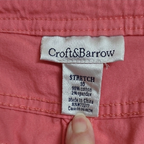 Bundle of Three Capris - Floral White, Denim Blue, and Pink Cargo Pants - Picture 6 of 15